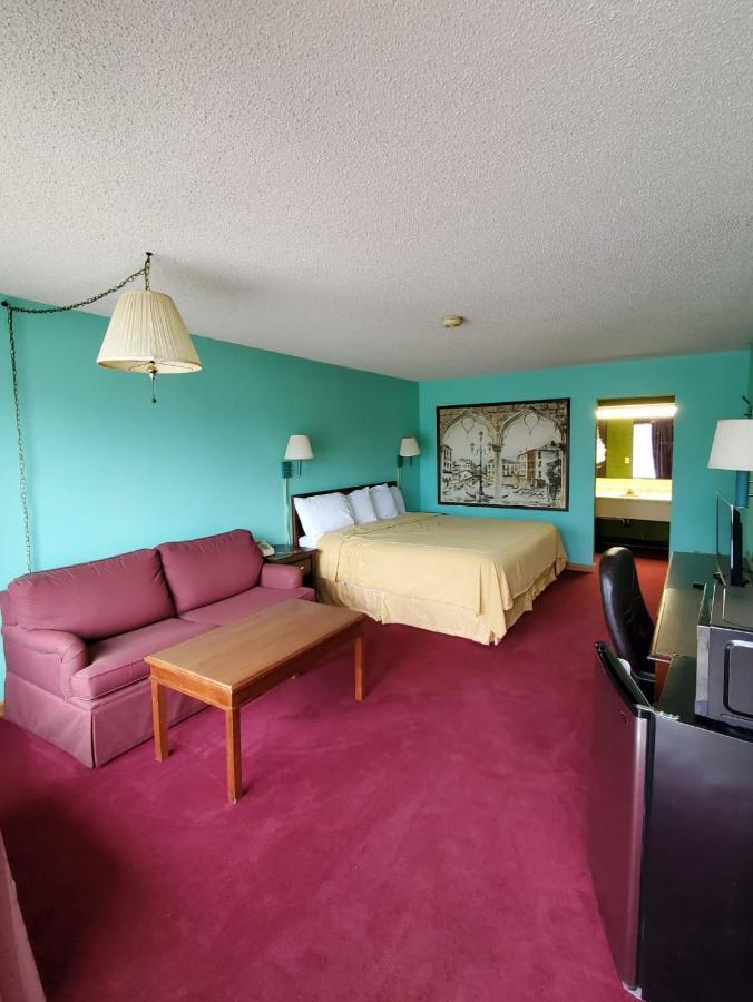Gray Plaza Motel 웨스트프랭크퍼트 외부 사진